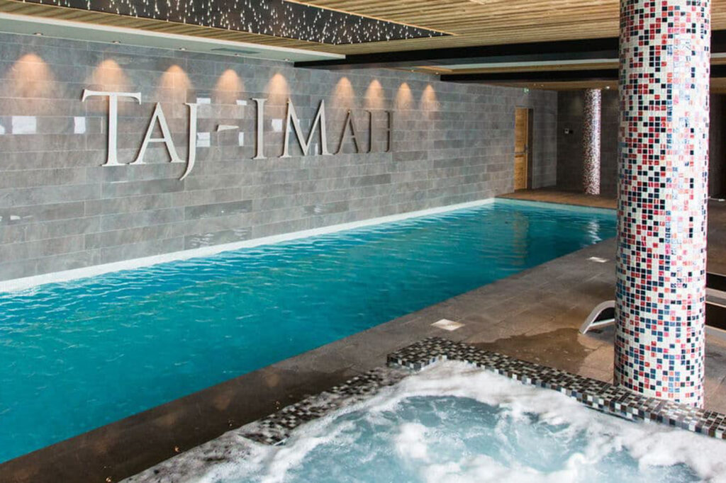 code - hotel de lujo - taj-i mah hotel - francia