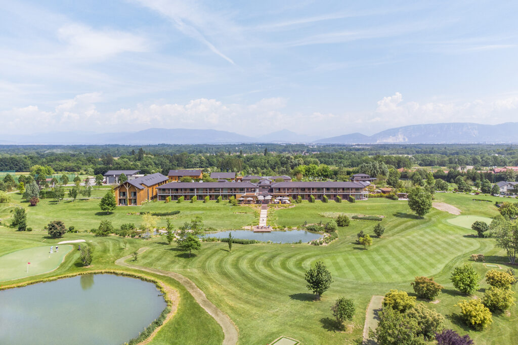 code-luxury-spa-equipment-hotel-spa-jiva-hill-resort-crozet-france-uk