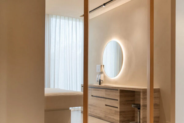 code-professional-massage-tables-beauty-fitness-browz-dubai-clinic-uae-uk-