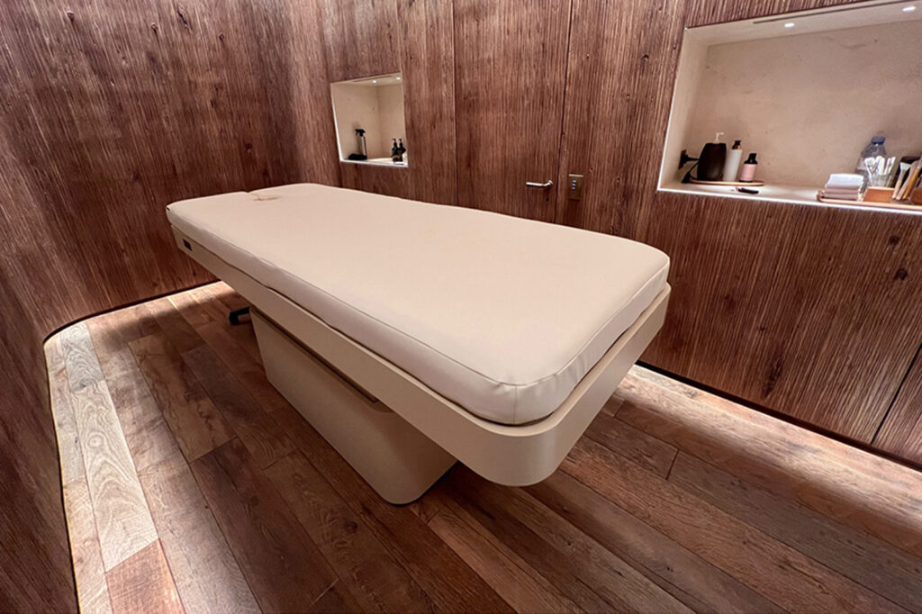 code-lettino-per-massaggio-spa-casa-house-verbier-svizzera